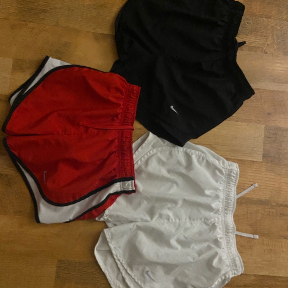 Nike Shorts Bundle - XS